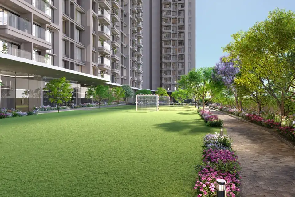 Island-Cove-Gallery-Lawn